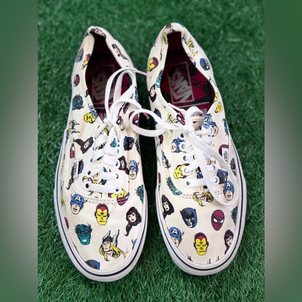 Vans Unisex Marvel Character Sneakers Size M-7.5 W-9